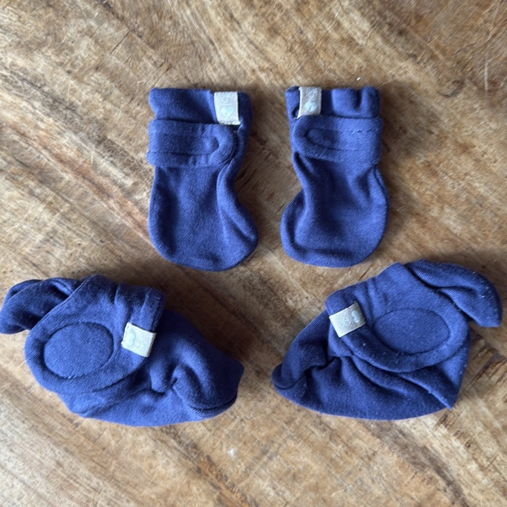 Bamboo Cotton Booties & Mitten Set 0-3 months || Goumi Kids